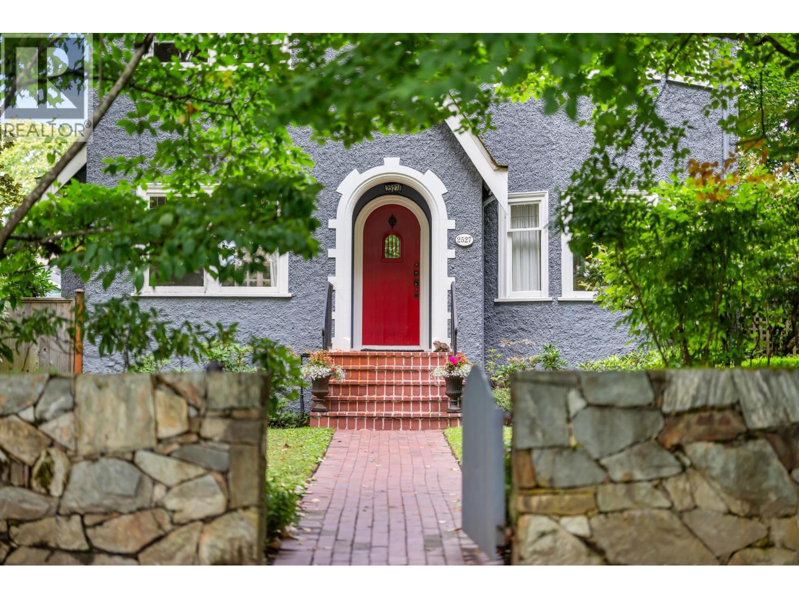 2527 W 37TH AVENUE, Vancouver