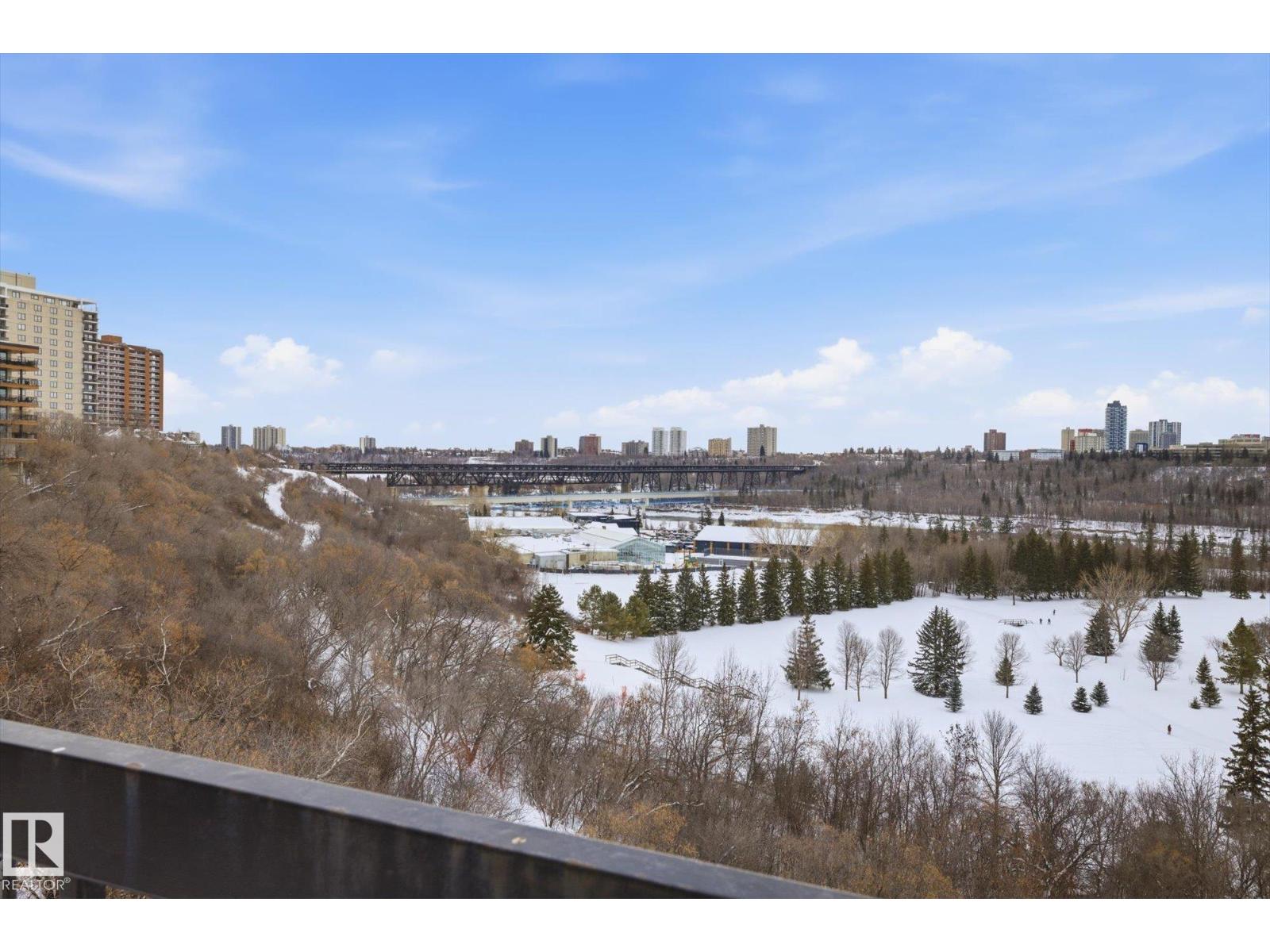 #203 11307 99 AV NW - 32