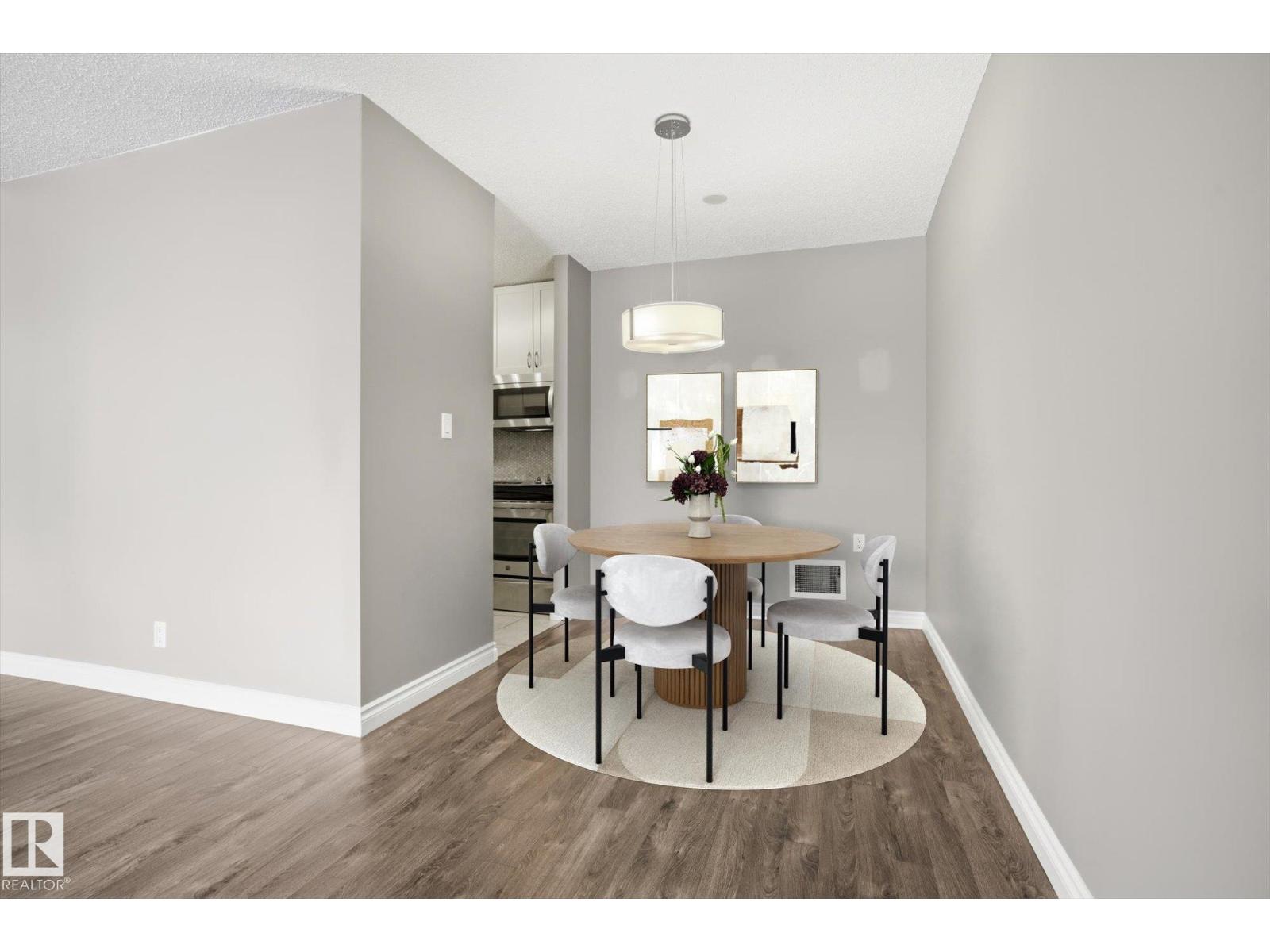 #203 11307 99 AV NW - 10