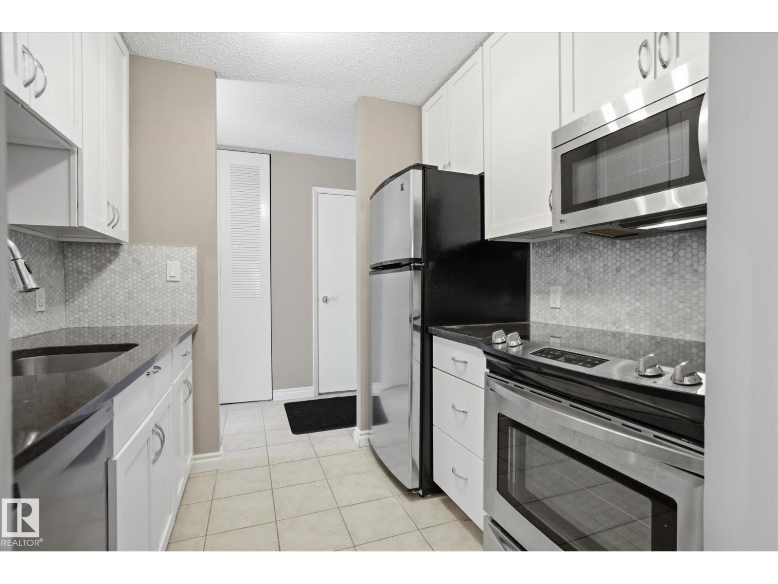 #203 11307 99 AV NW - 12