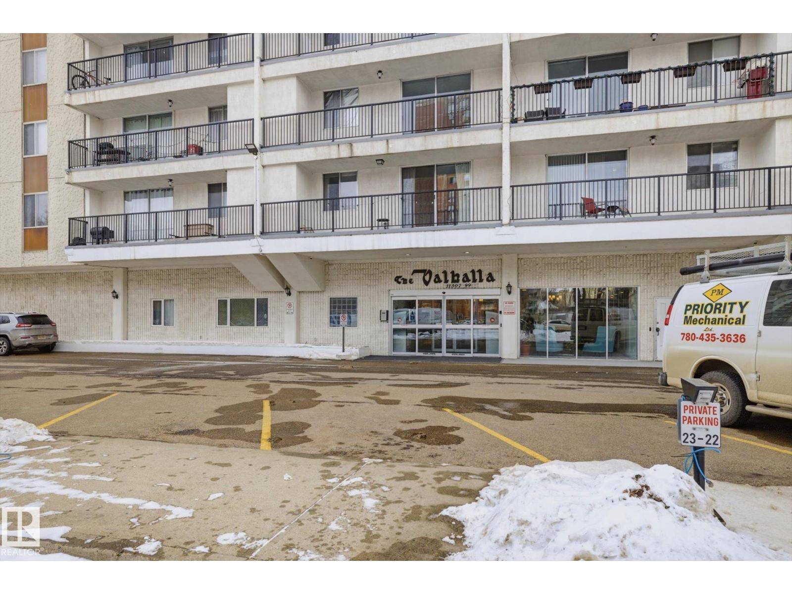 #203 11307 99 AV NW - 3