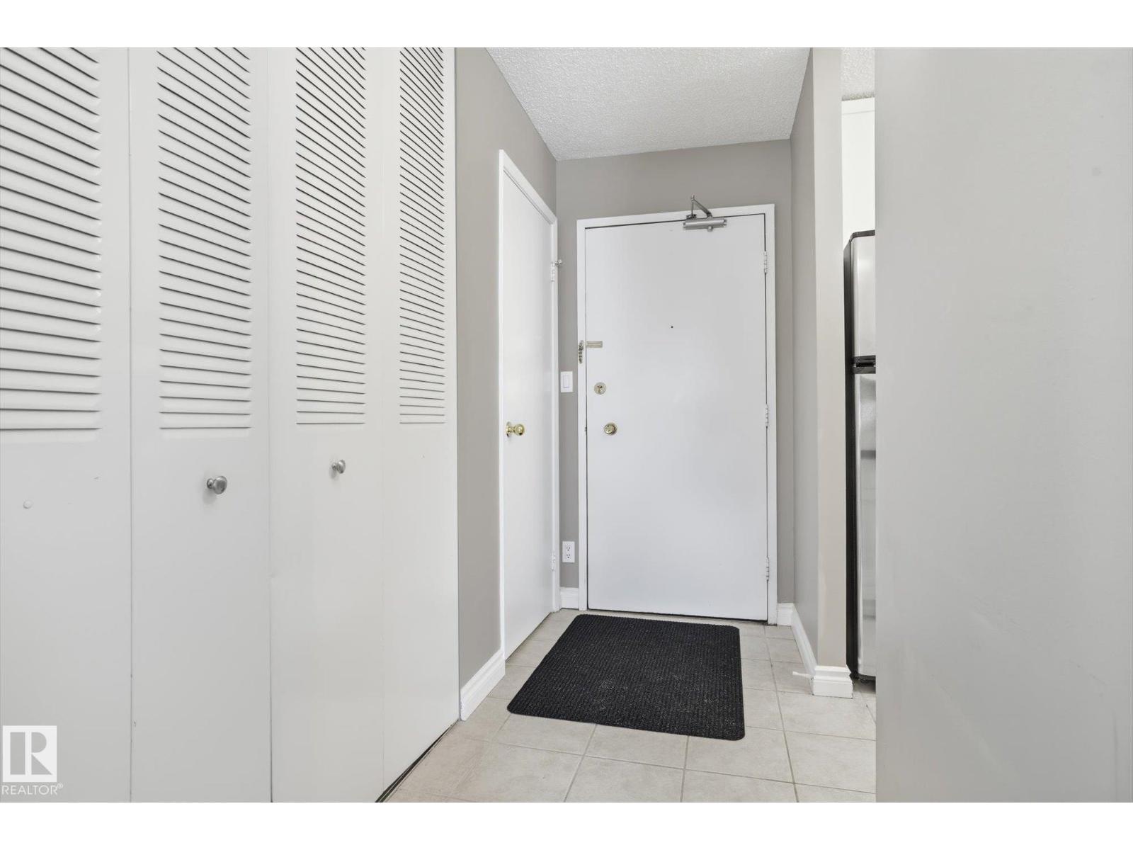 #203 11307 99 AV NW - 5