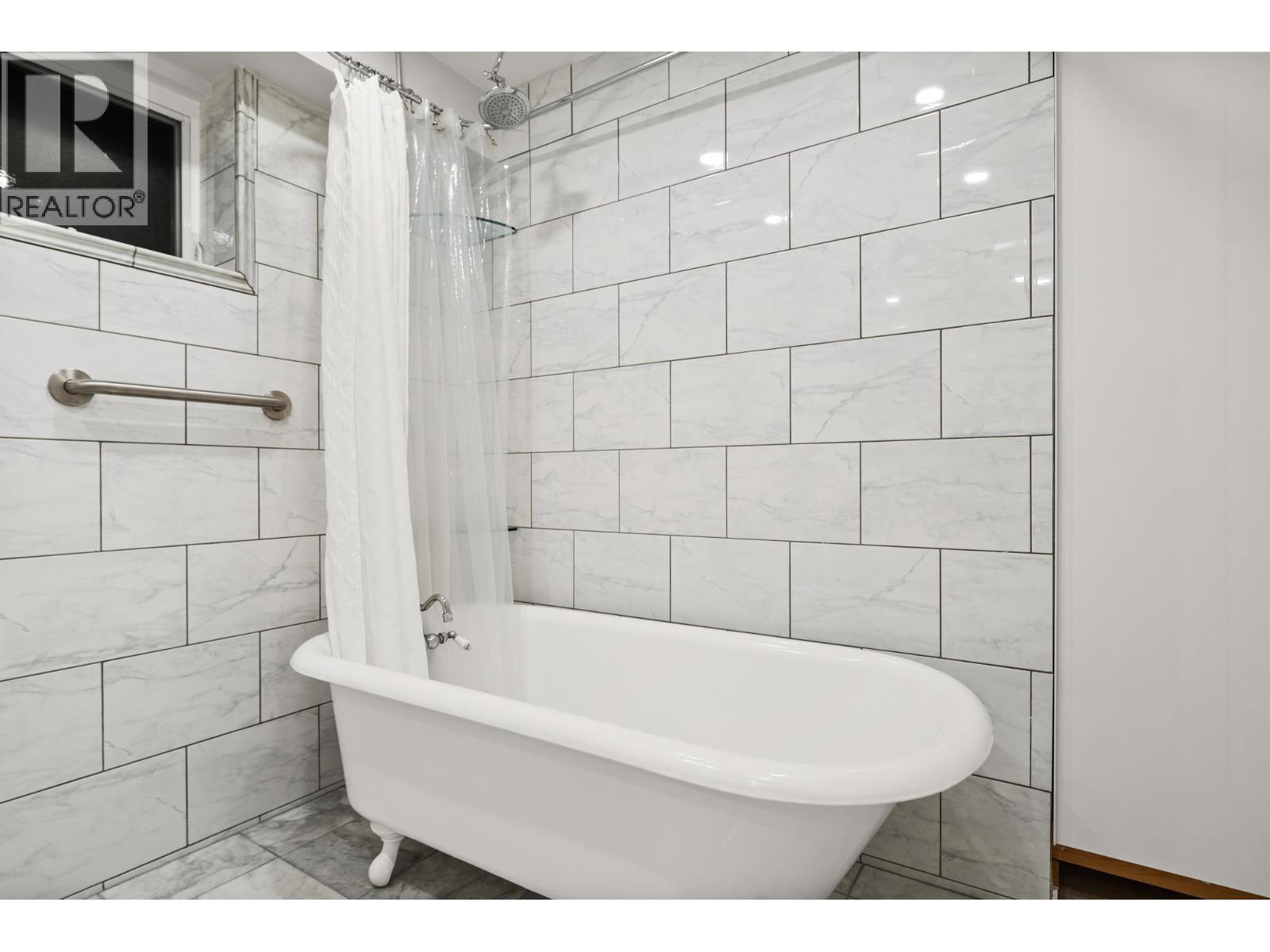 1017 WALALEE Drive, Delta