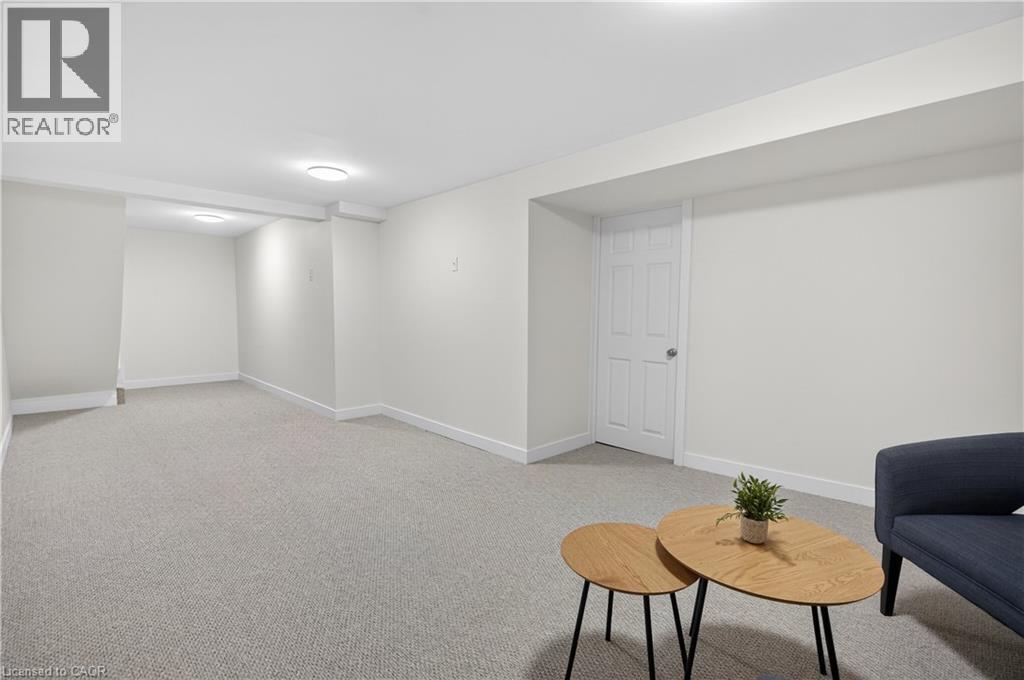2185 FAIRCHILD Boulevard Unit# 51, Burlington, Ontario, L7P3P6 — Photo 4