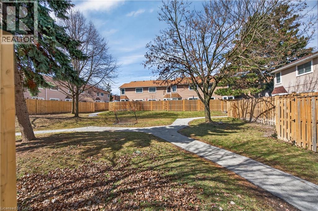 2185 FAIRCHILD Boulevard Unit# 51, Burlington, Ontario, L7P3P6 — Photo 32