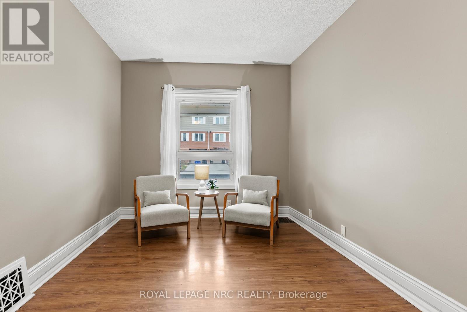 22 DENISTOUN STREET - 14