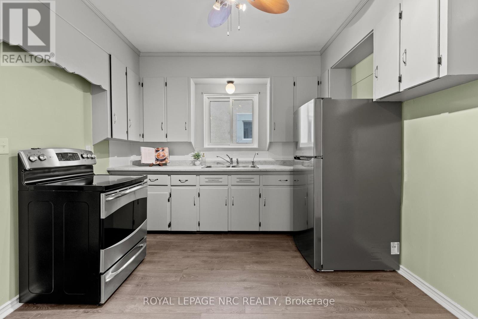 22 DENISTOUN STREET - 17