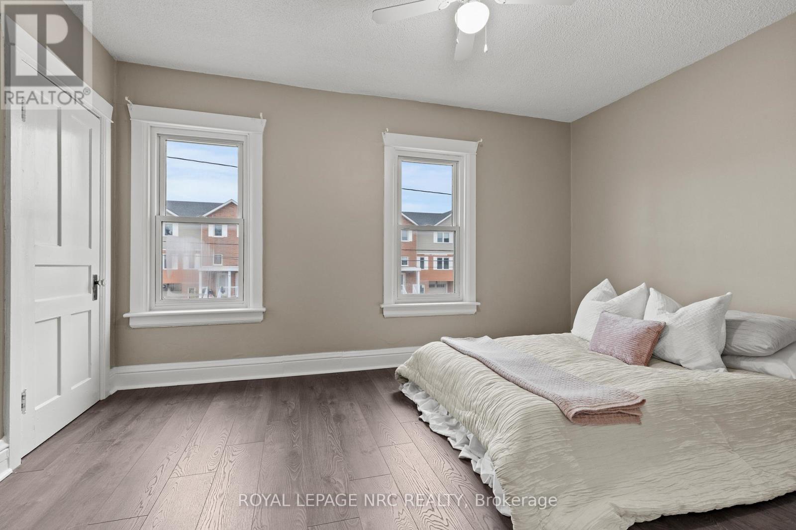 22 DENISTOUN STREET - 29