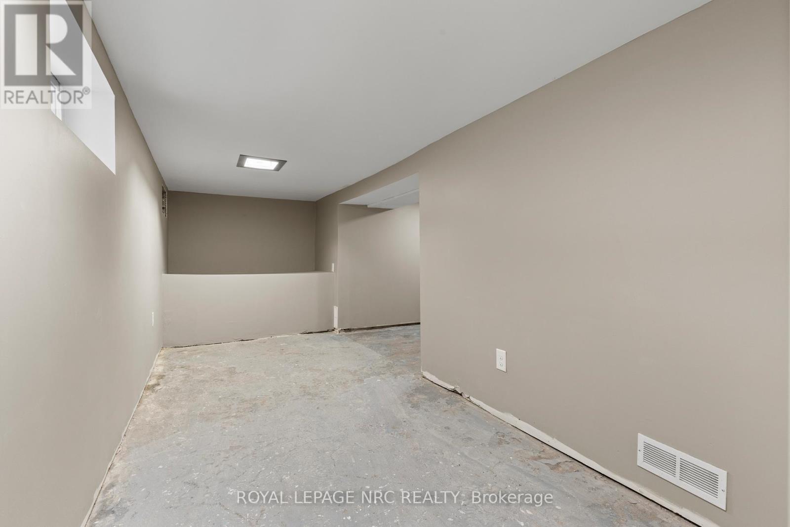 22 DENISTOUN STREET - 36