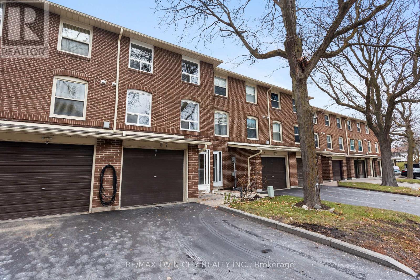 7 EDEN PARK DRIVE - 2