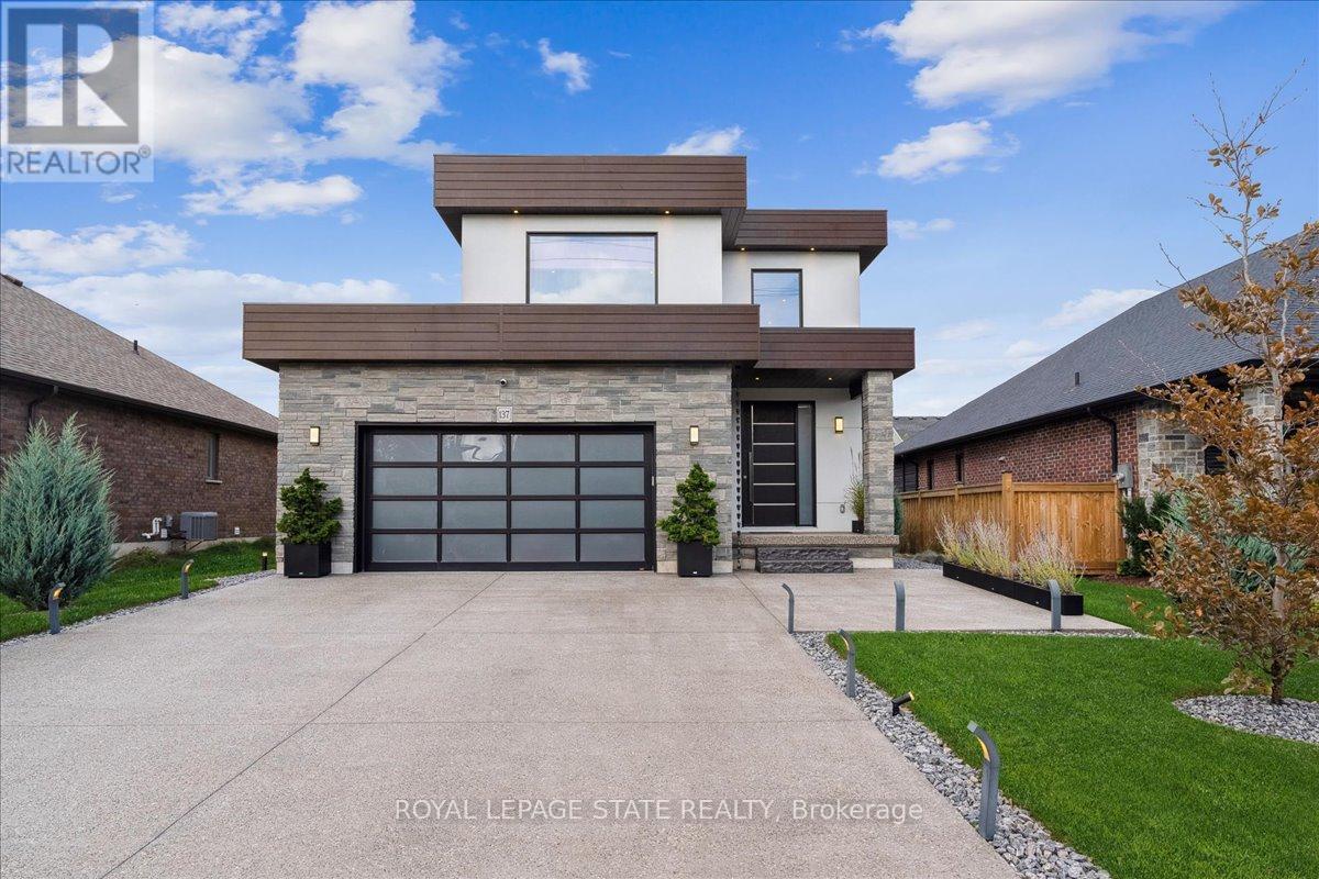 137 NEW LAKESHORE ROAD - 1