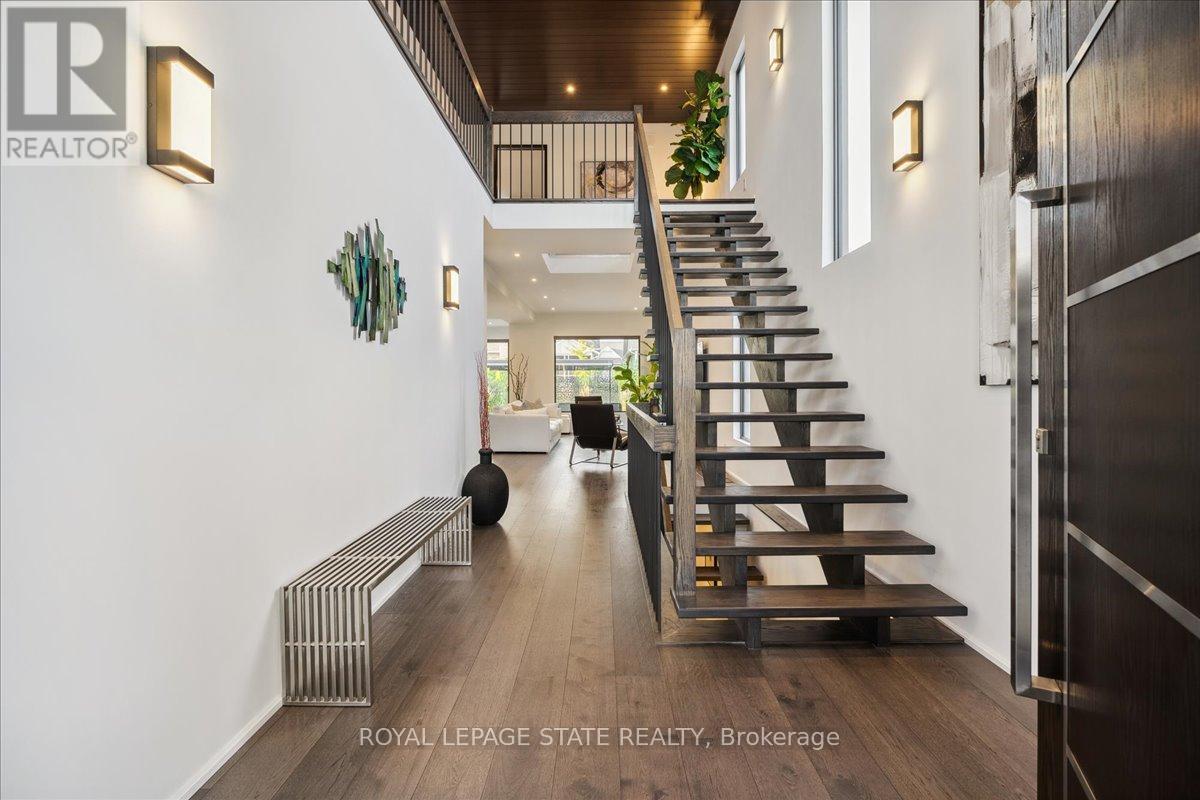 137 NEW LAKESHORE ROAD - 10