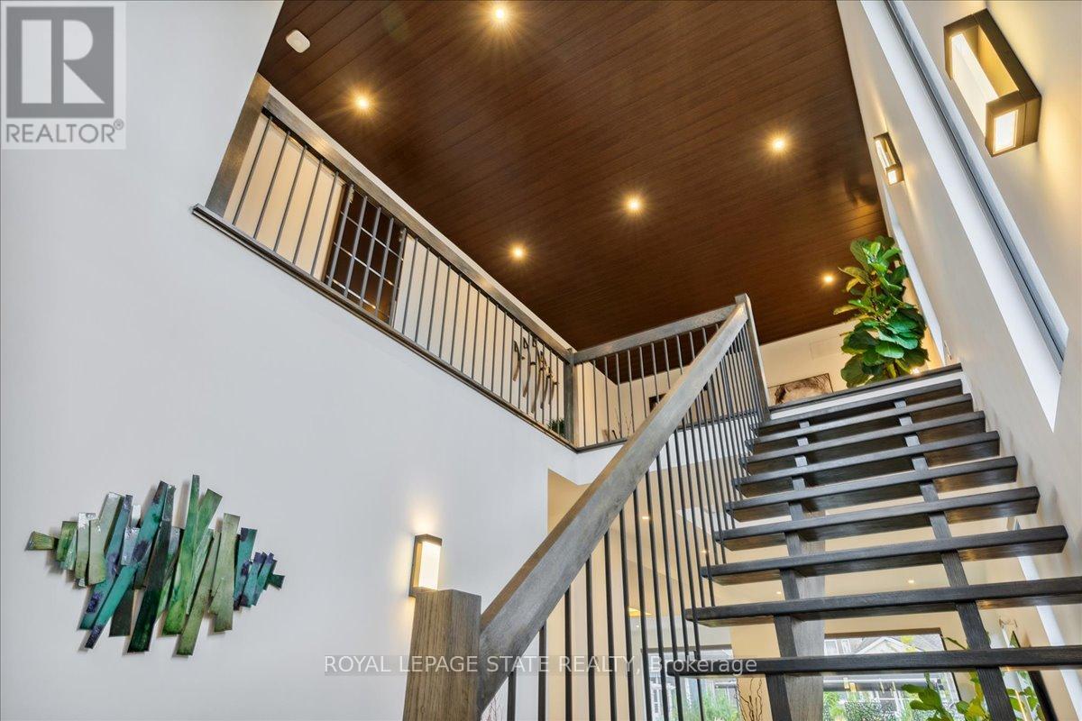 137 NEW LAKESHORE ROAD - 25