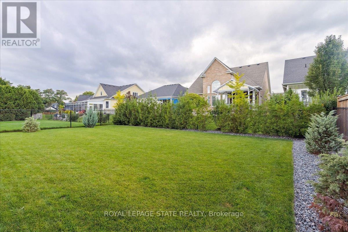 137 NEW LAKESHORE ROAD - 45