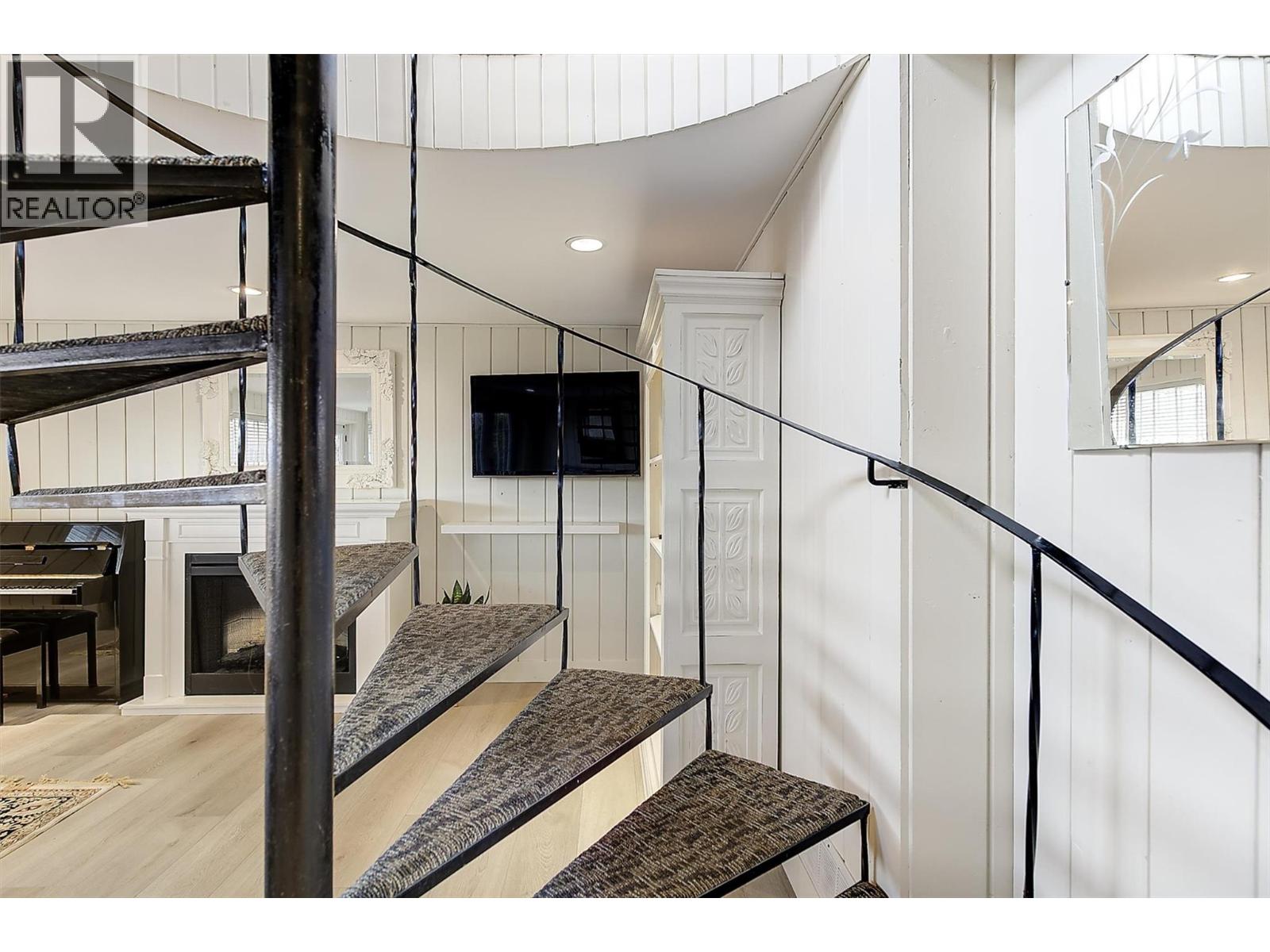  1295 Dehart Road, Kelowna