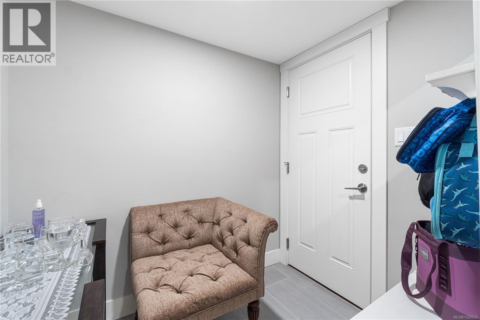 994 DOUGLAS AVE - 21