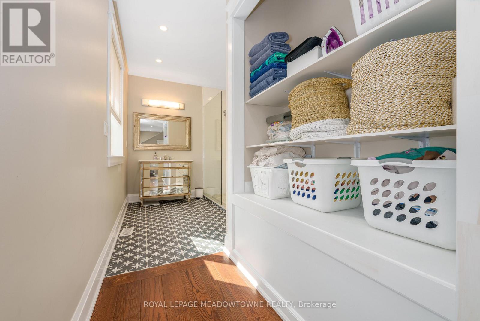 2 BENNETT PLACE - 37