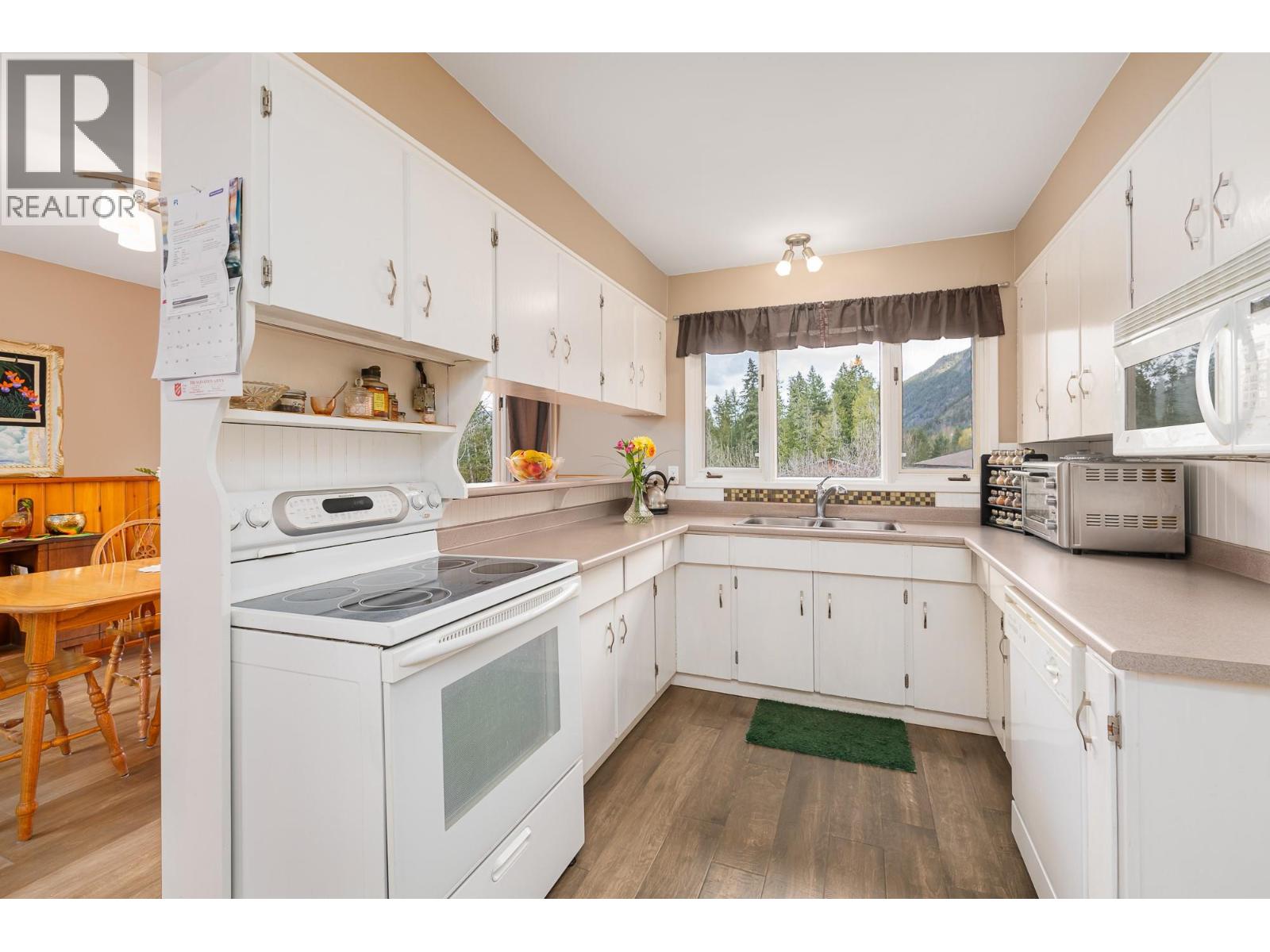 4856 32nd Street - 7