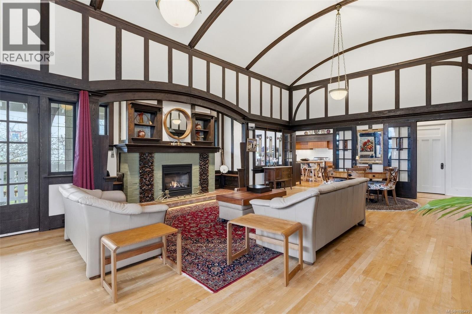 2130 CENTRAL AVE - 43