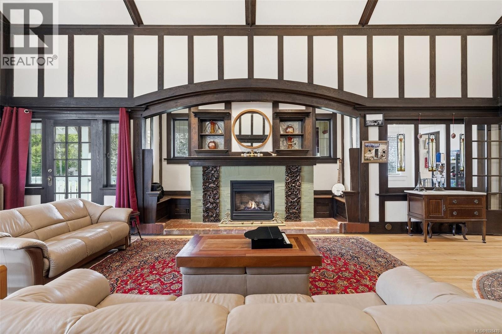 2130 CENTRAL AVE - 44