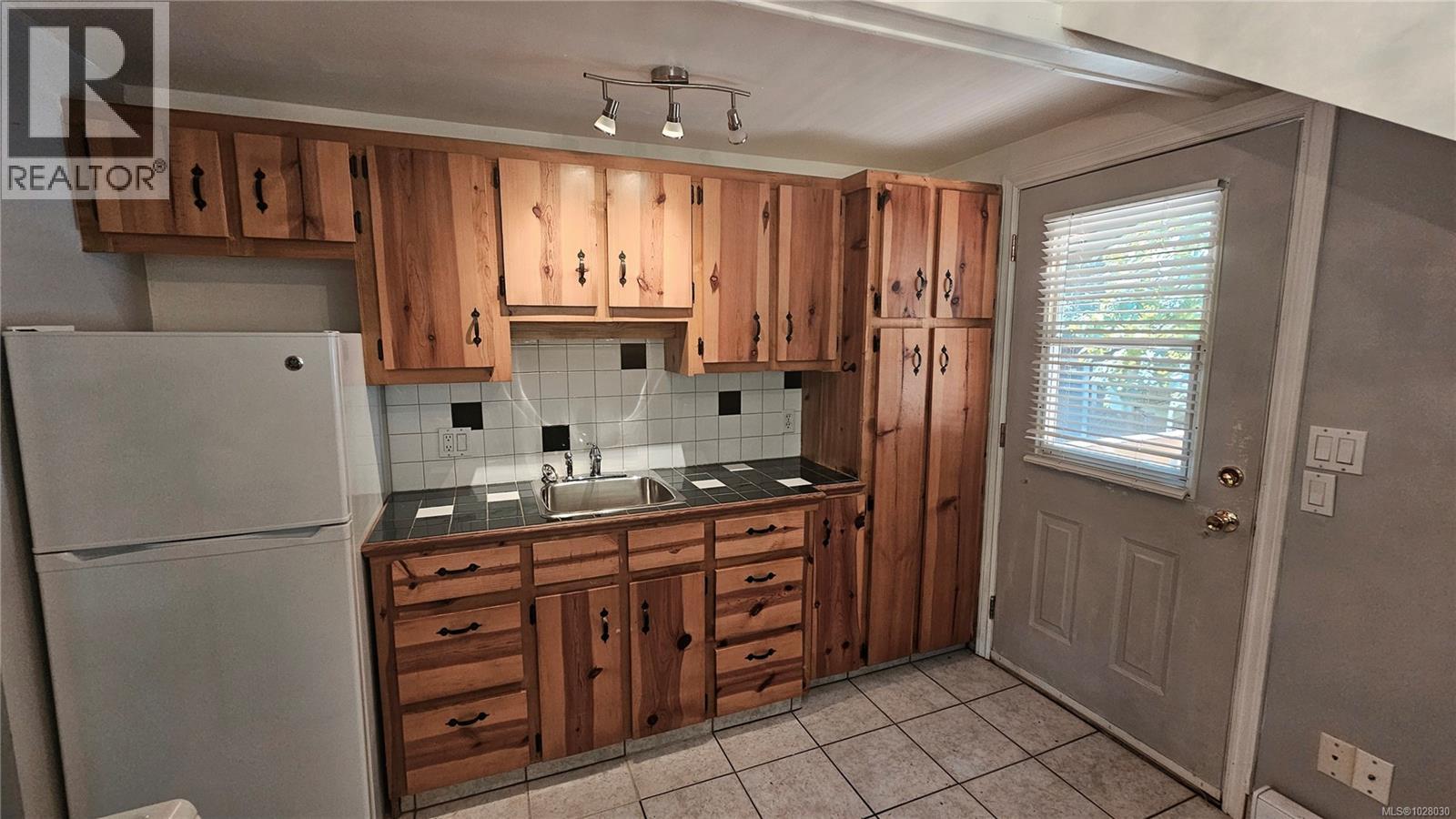  5162 Sooke Road, Sooke