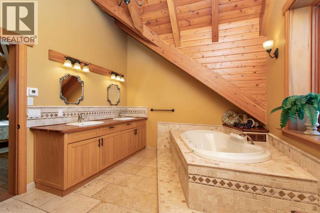 41115 Range Road 272, Rural Lacombe County