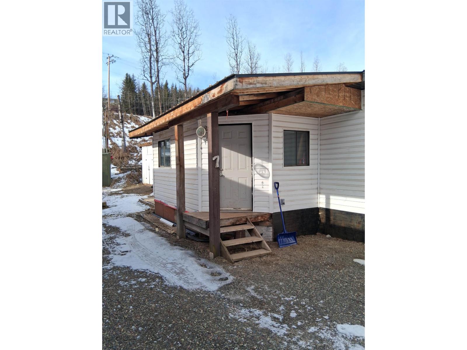 #7-2123 RIVERSIDE Drive, Smithers