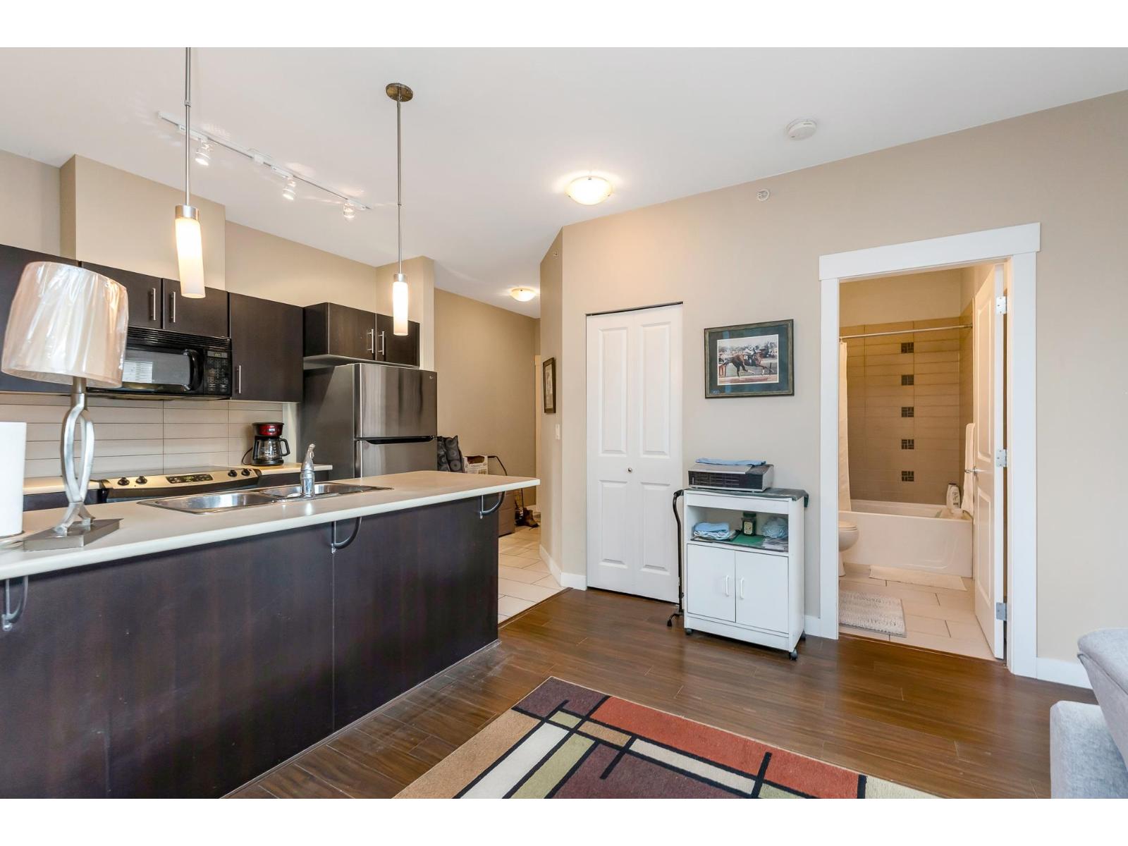 216 33546 HOLLAND AVENUE, Abbotsford