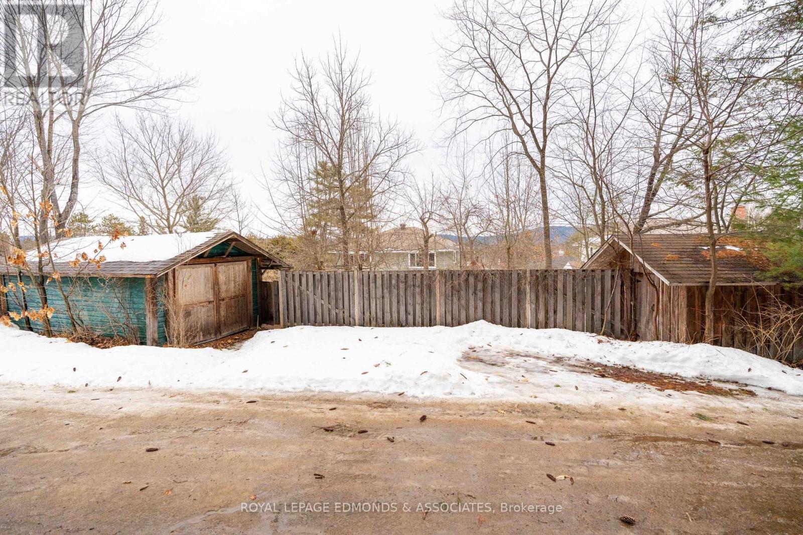 3 HURON STREET, Deep River, Ontario