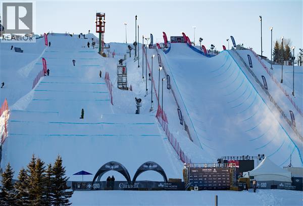 6428 33 Avenue NW, Calgary, Alberta