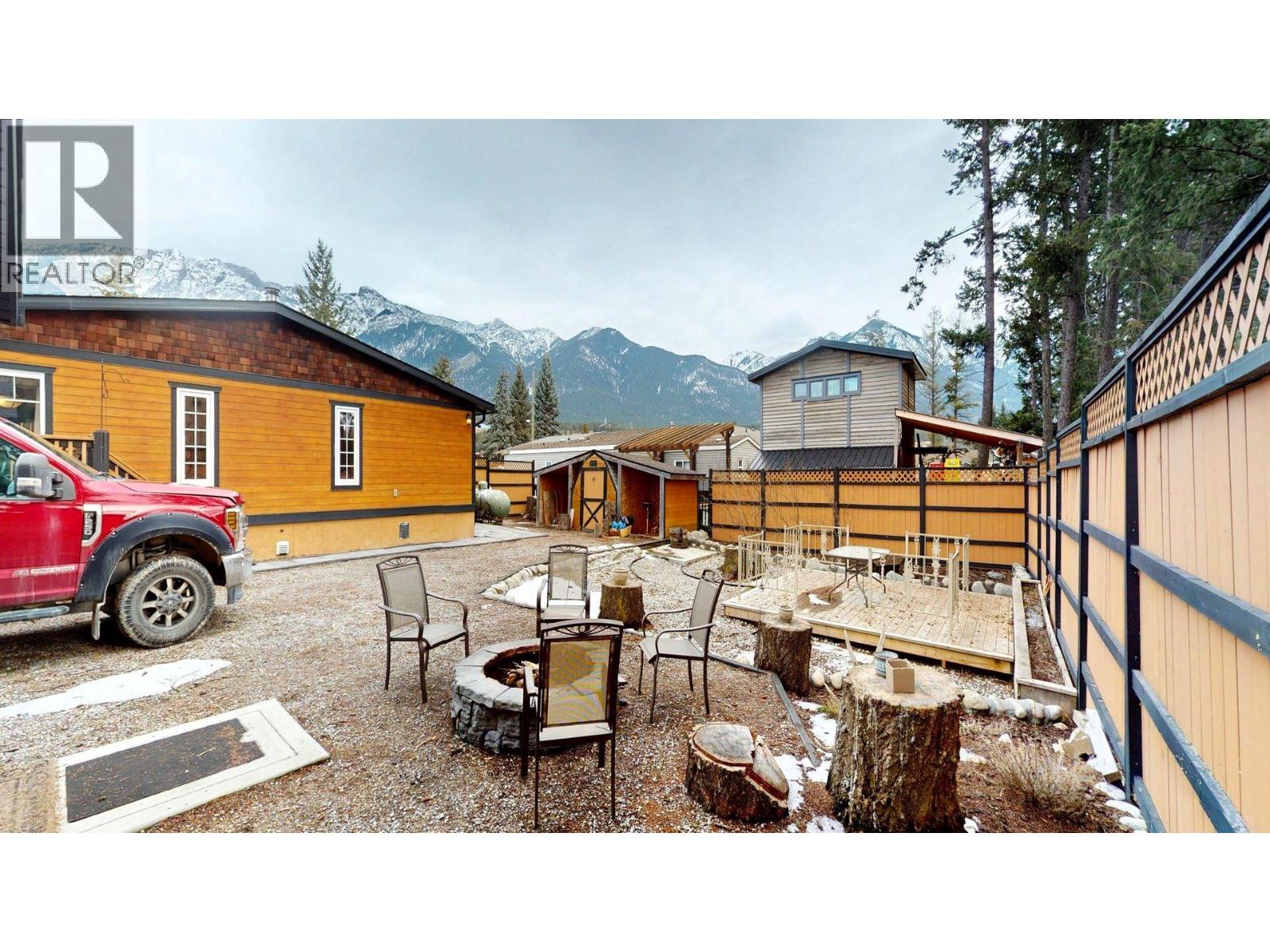 4826 PURCELL Avenue, Edgewater