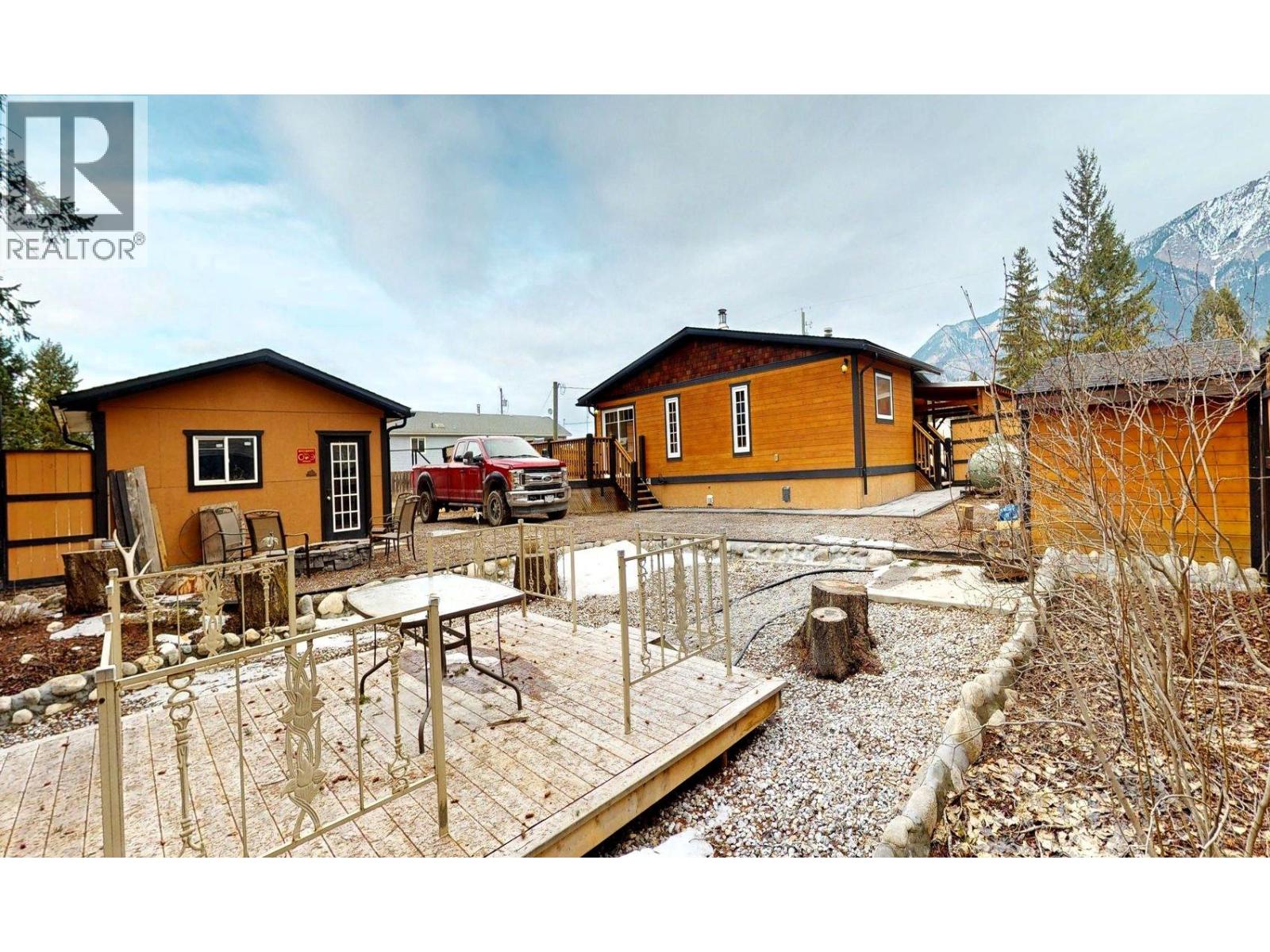 4826 PURCELL Avenue, Edgewater