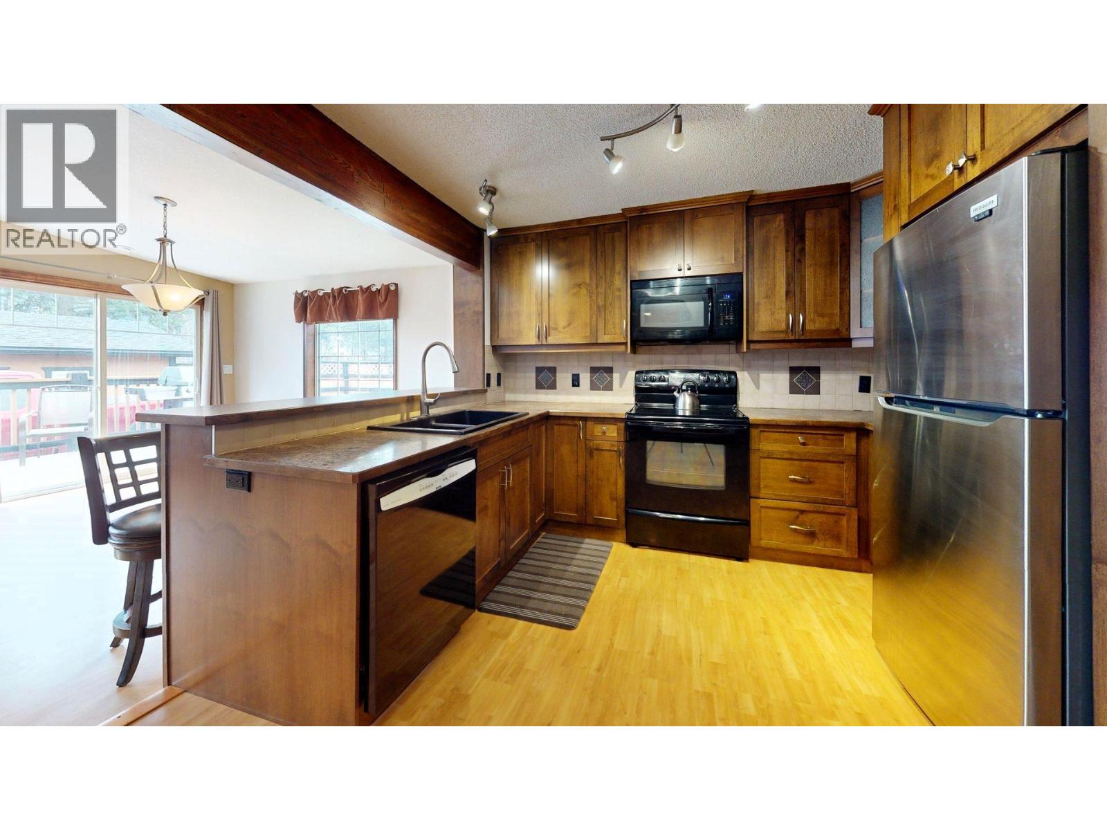 4826 PURCELL Avenue, Edgewater