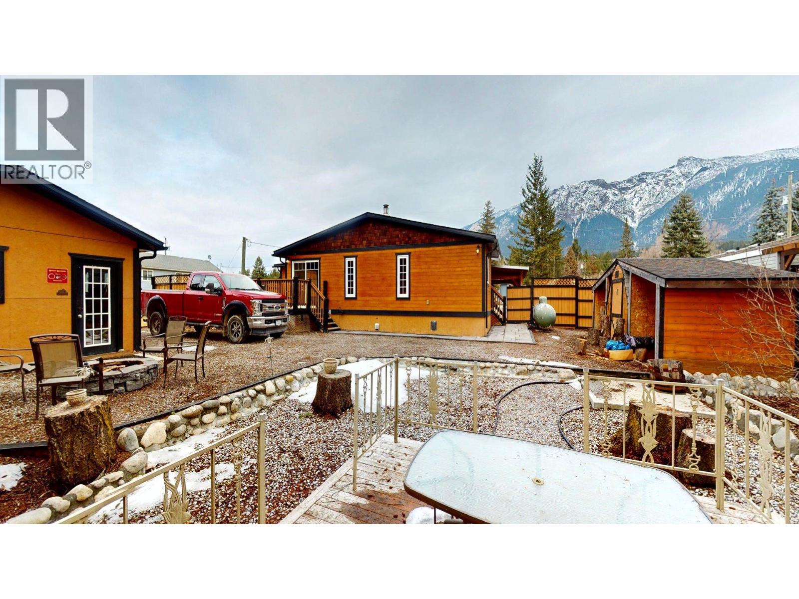 4826 PURCELL Avenue, Edgewater