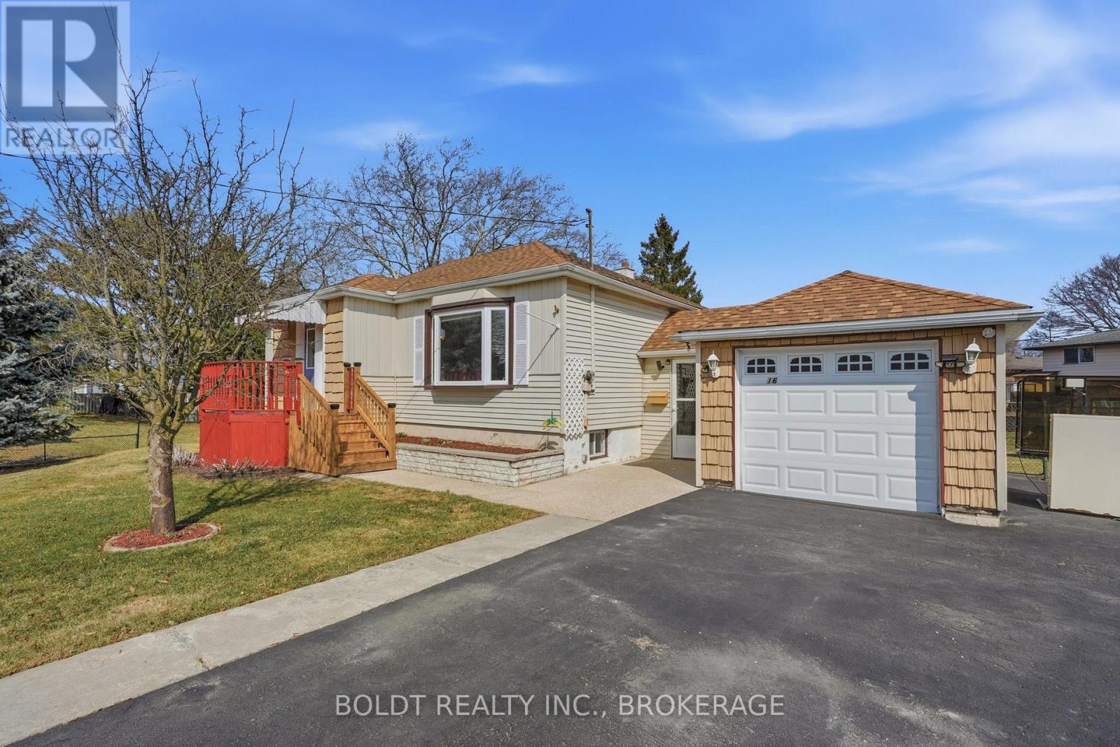 16 GRAMMAR AVENUE - 10