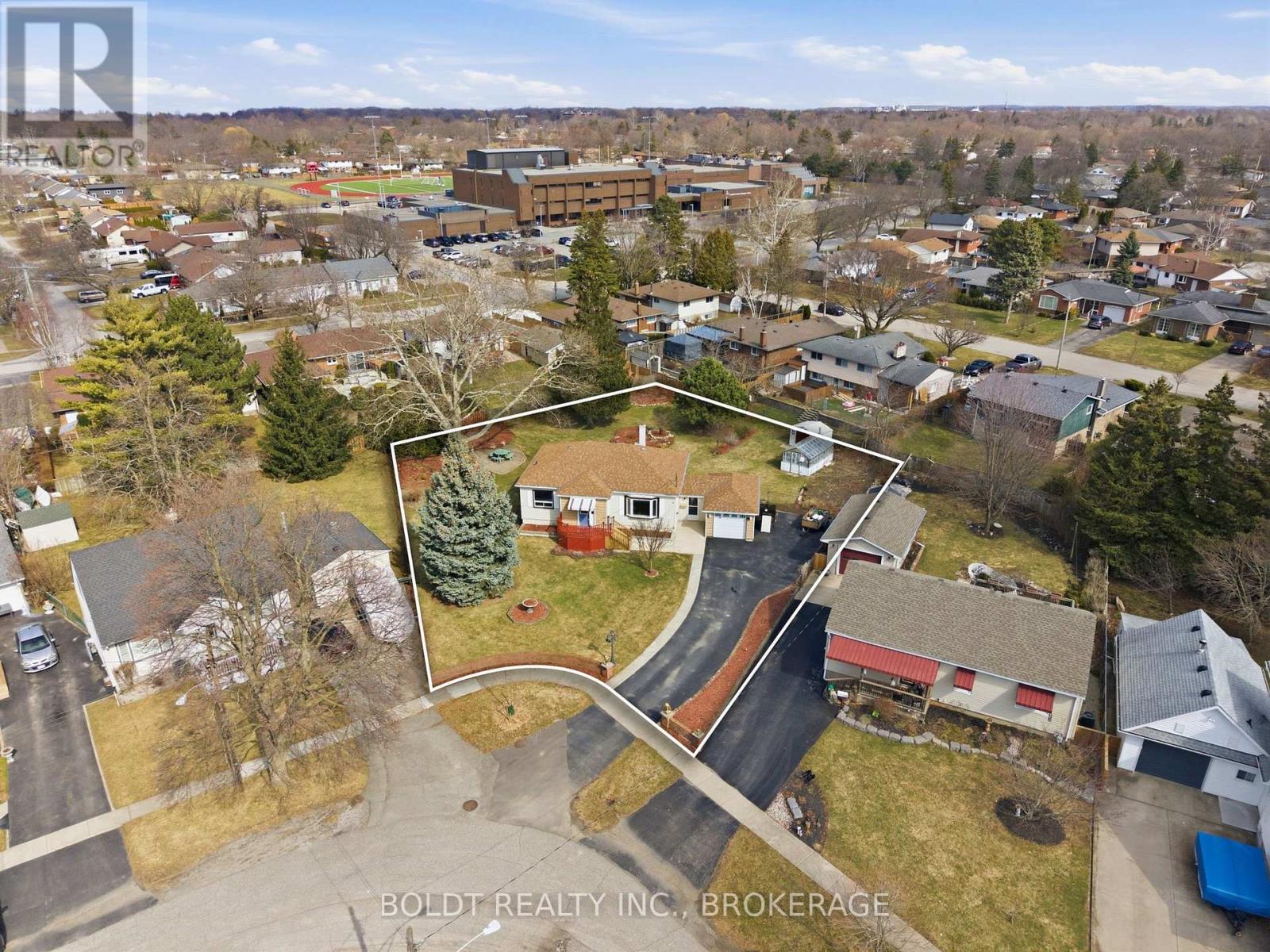 16 GRAMMAR AVENUE - 2
