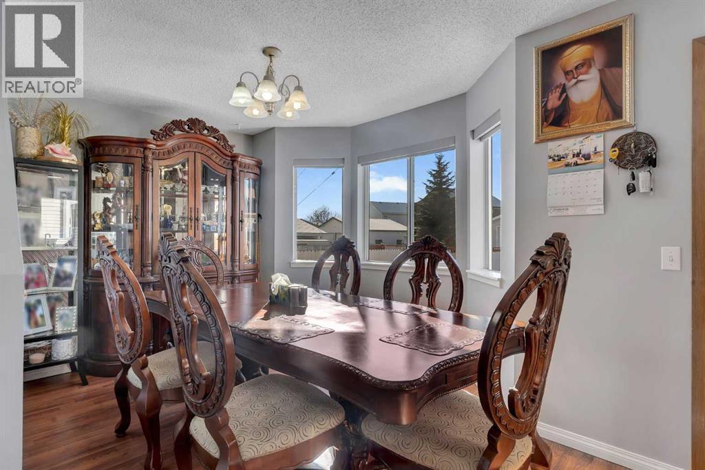 
          3790 Catalina Boulevard Northeast
            <br/>
            <span>Calgary</span>
            , 
            <span>AB</span>
             <span>T1Y6Y2</span>
         - Photo 13