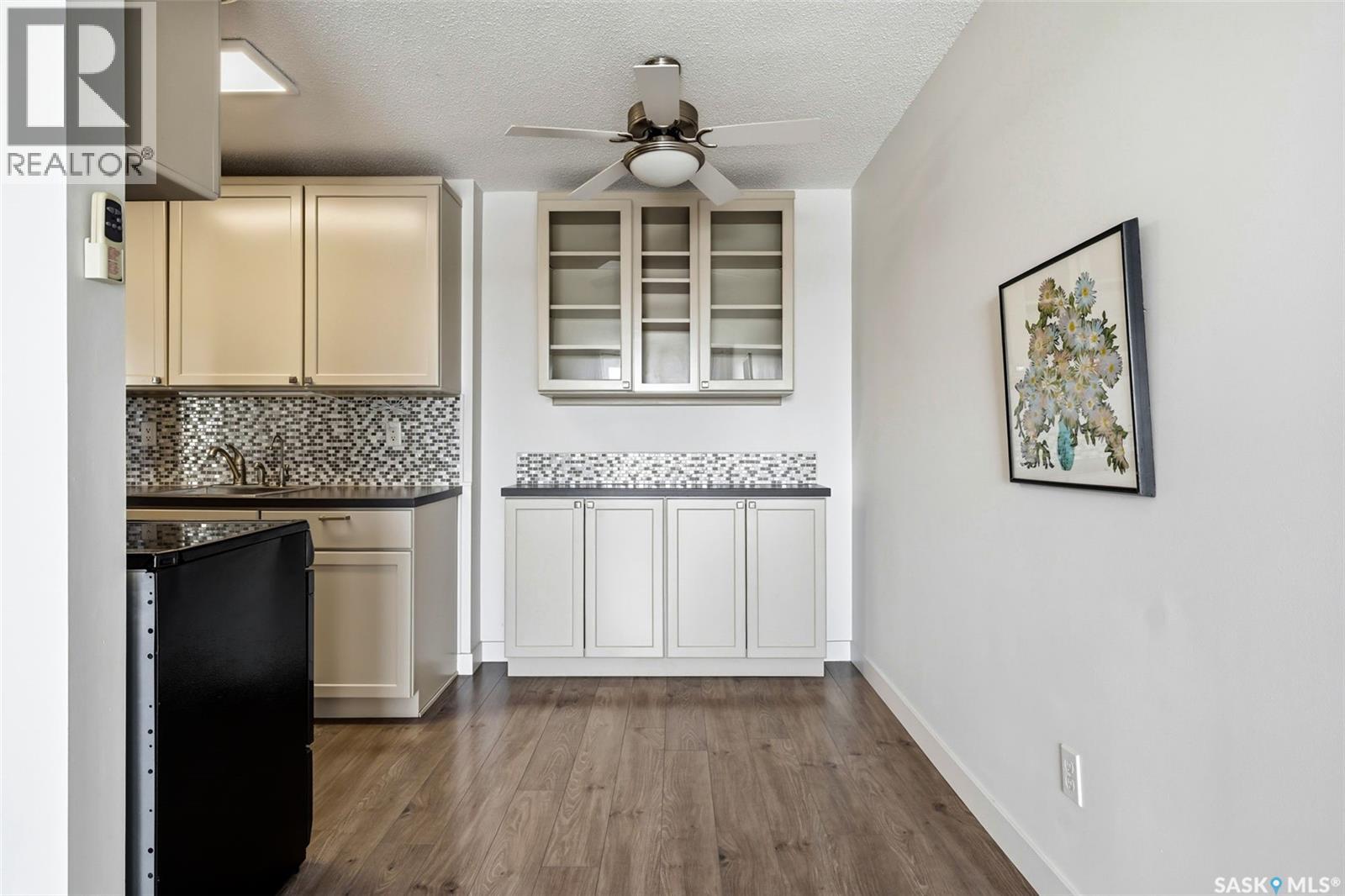 Single Family House High rise for Sale in   Rae STREET Regina 
