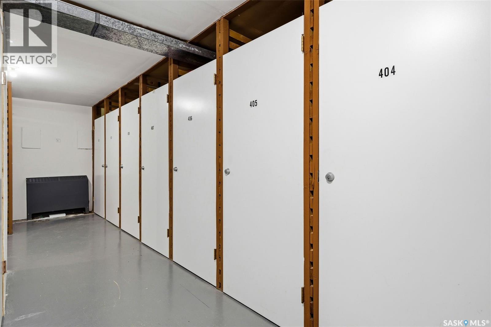 Single Family House High rise for Sale in   Rae STREET Regina 