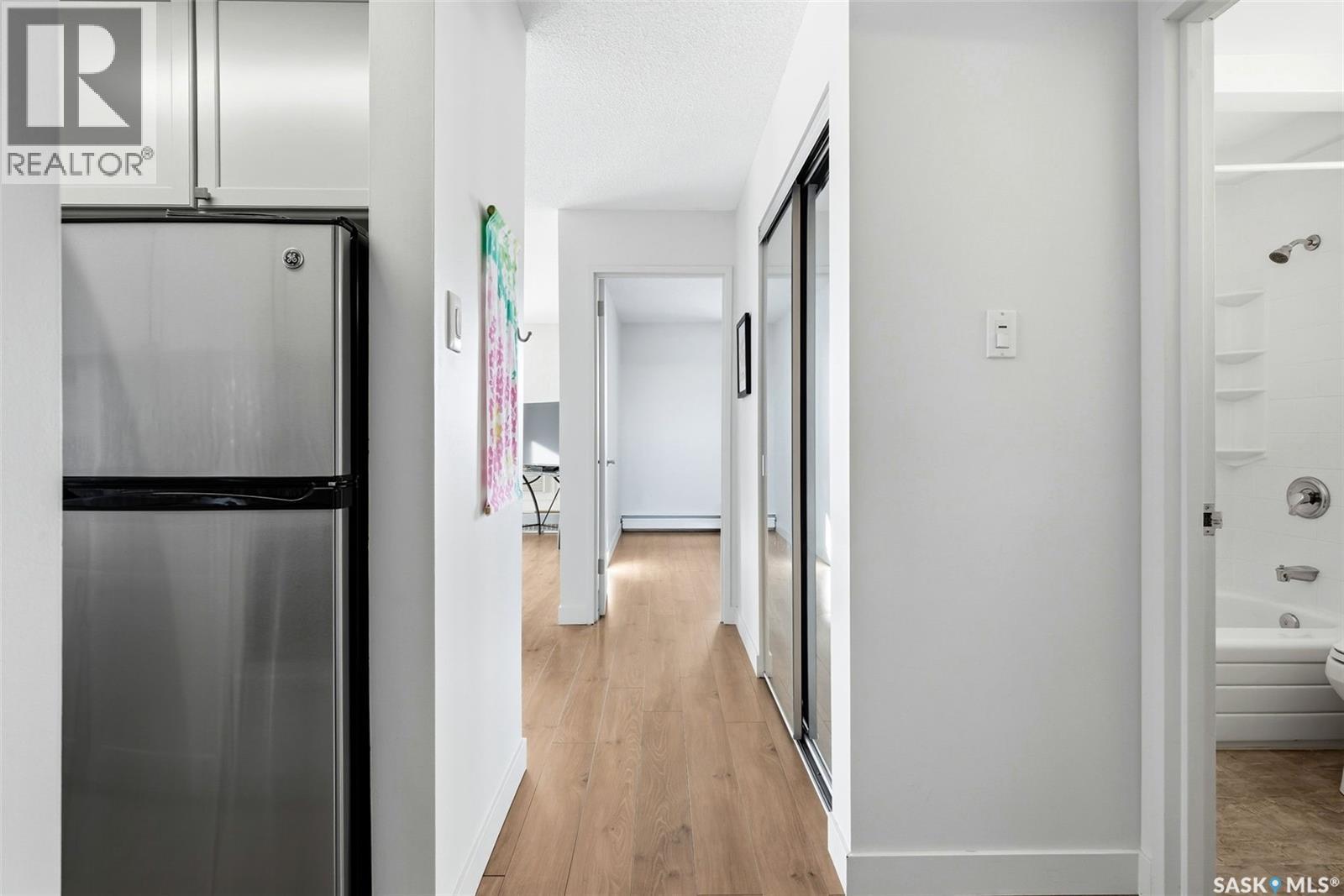 Single Family House High rise for Sale in   Rae STREET Regina 