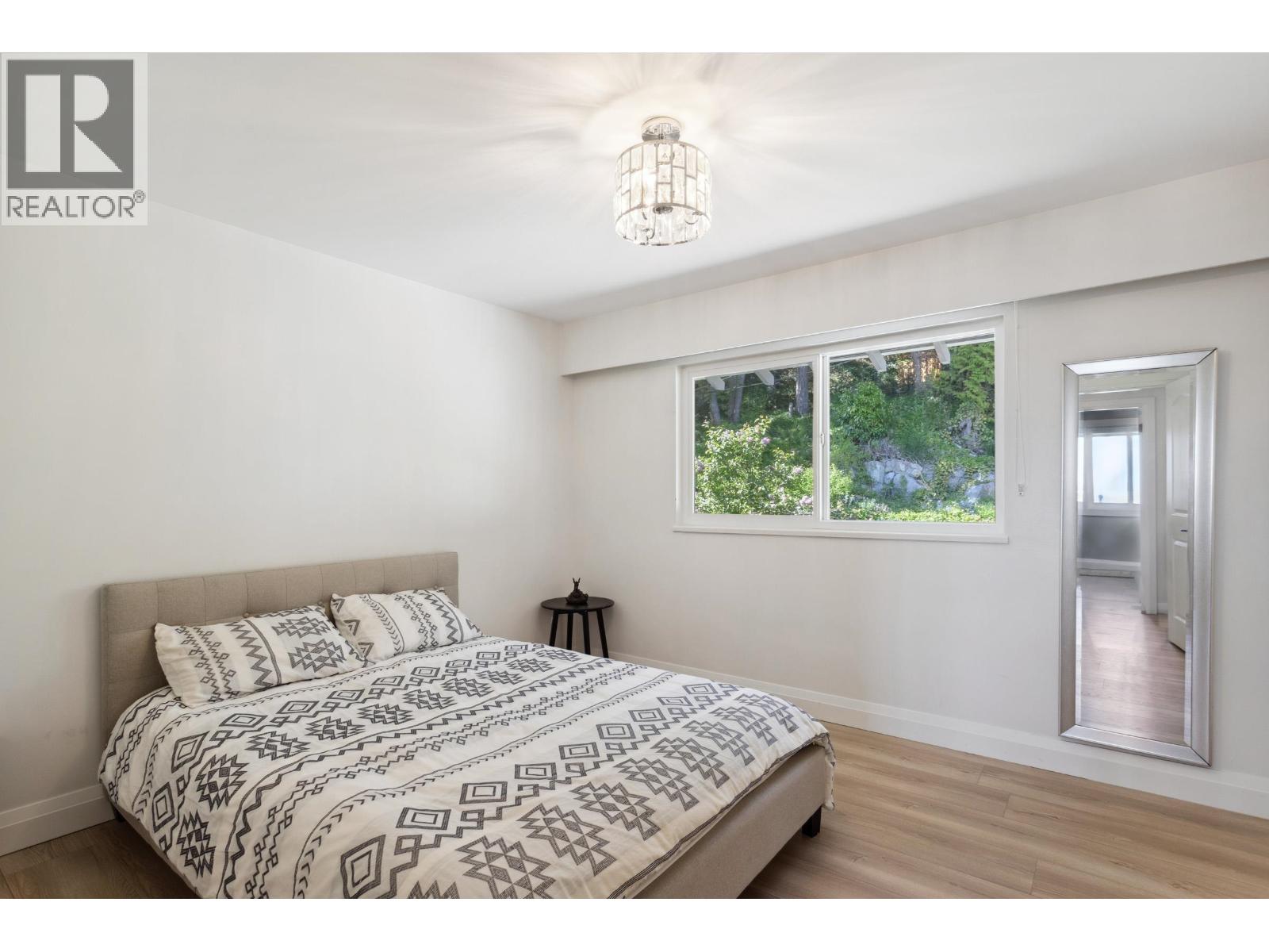 1111 GILSTON ROAD, West Vancouver