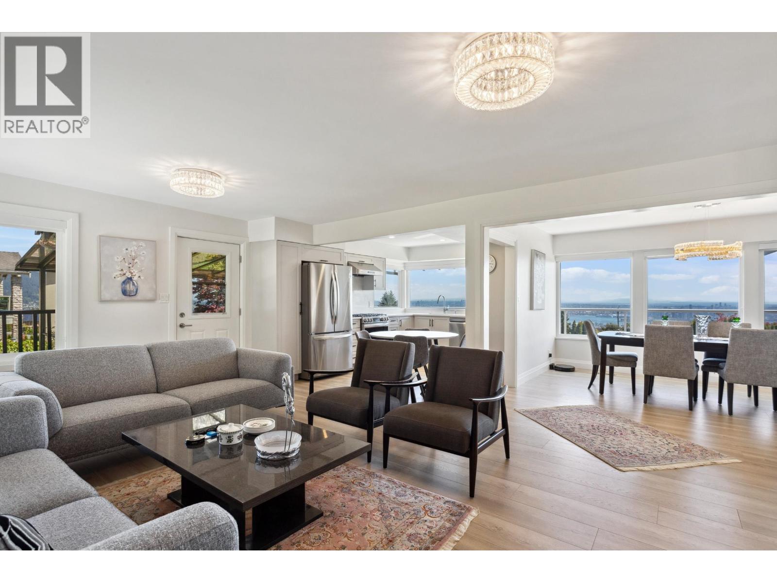 1111 GILSTON ROAD, West Vancouver