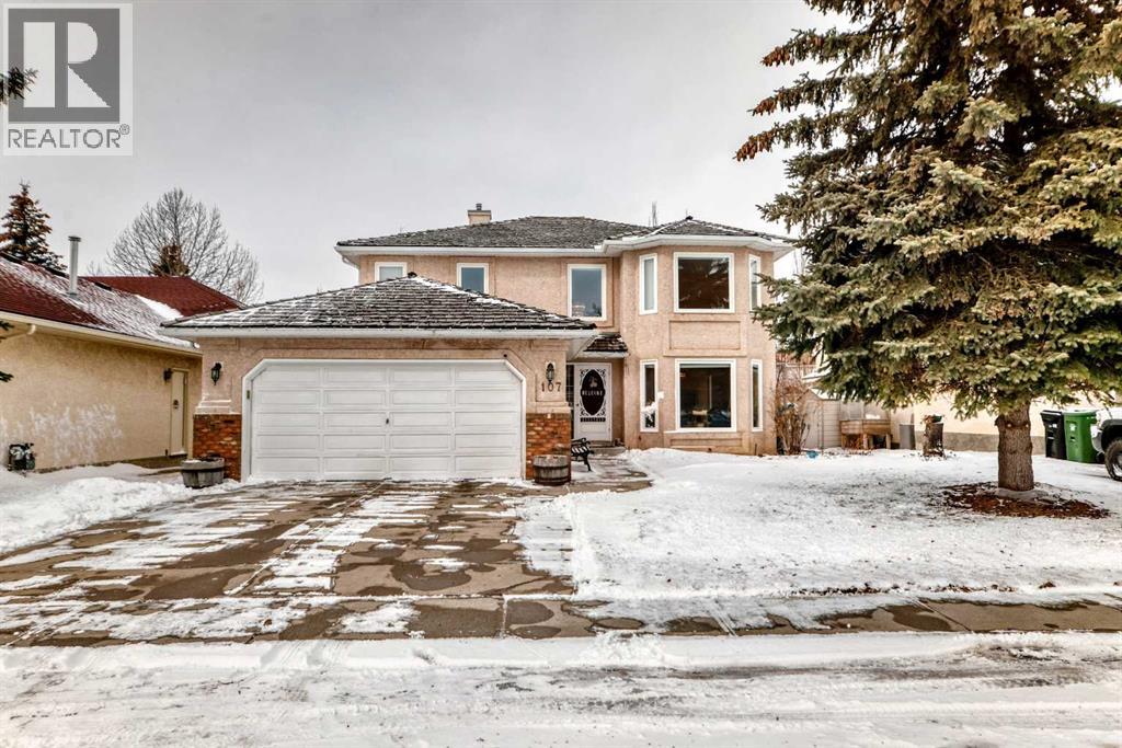 Single Family House for Sale in  Hawkmount Heights NW Hawkwood Calgary 