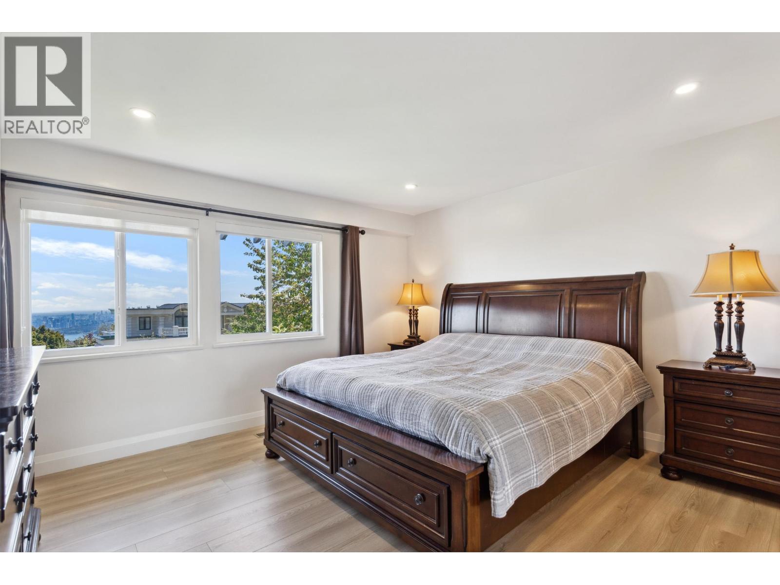 1111 GILSTON ROAD, West Vancouver