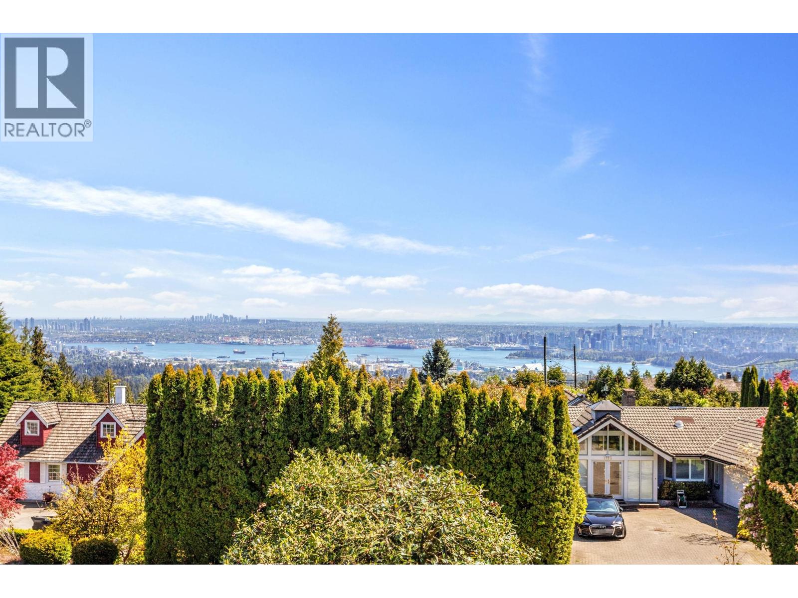 1111 GILSTON ROAD, West Vancouver
