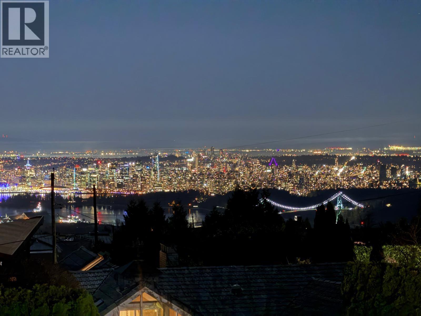 1111 GILSTON ROAD, West Vancouver
