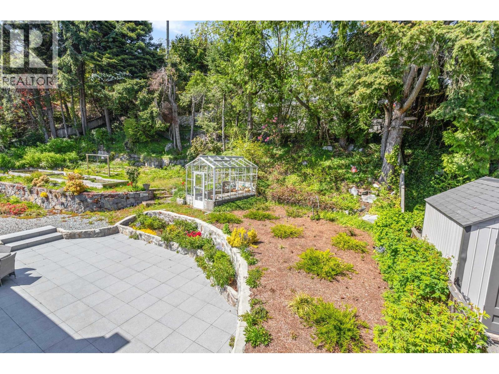 1111 GILSTON ROAD, West Vancouver