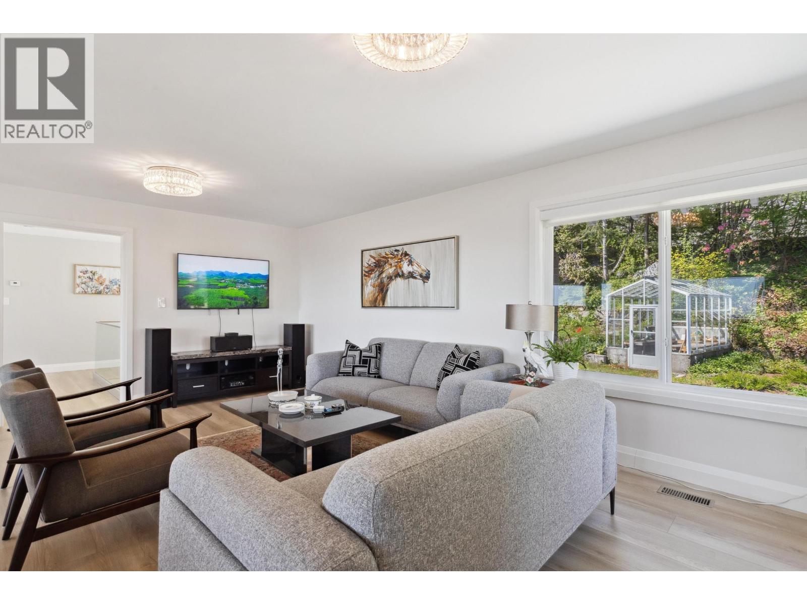 1111 GILSTON ROAD, West Vancouver