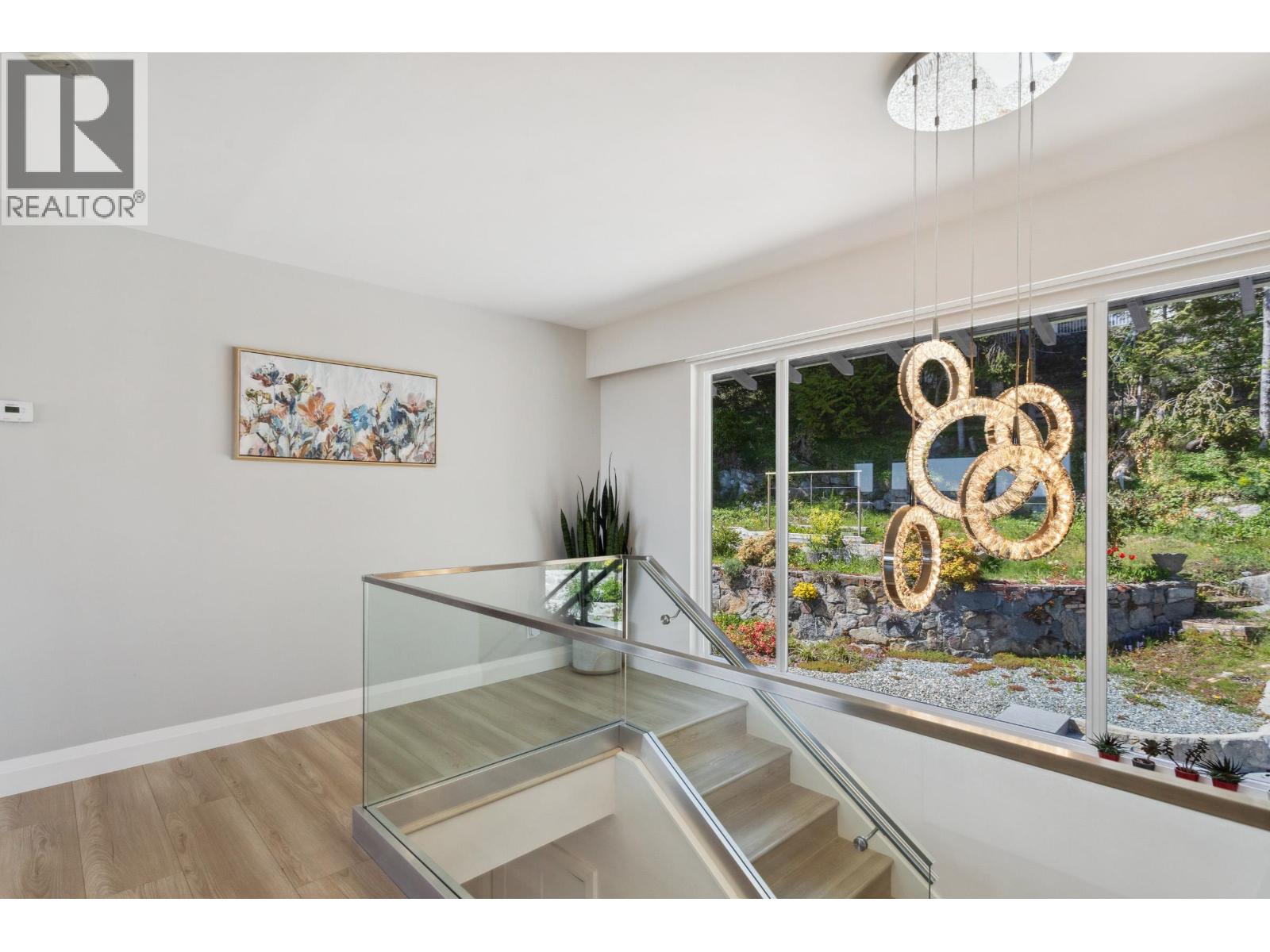 1111 GILSTON ROAD, West Vancouver