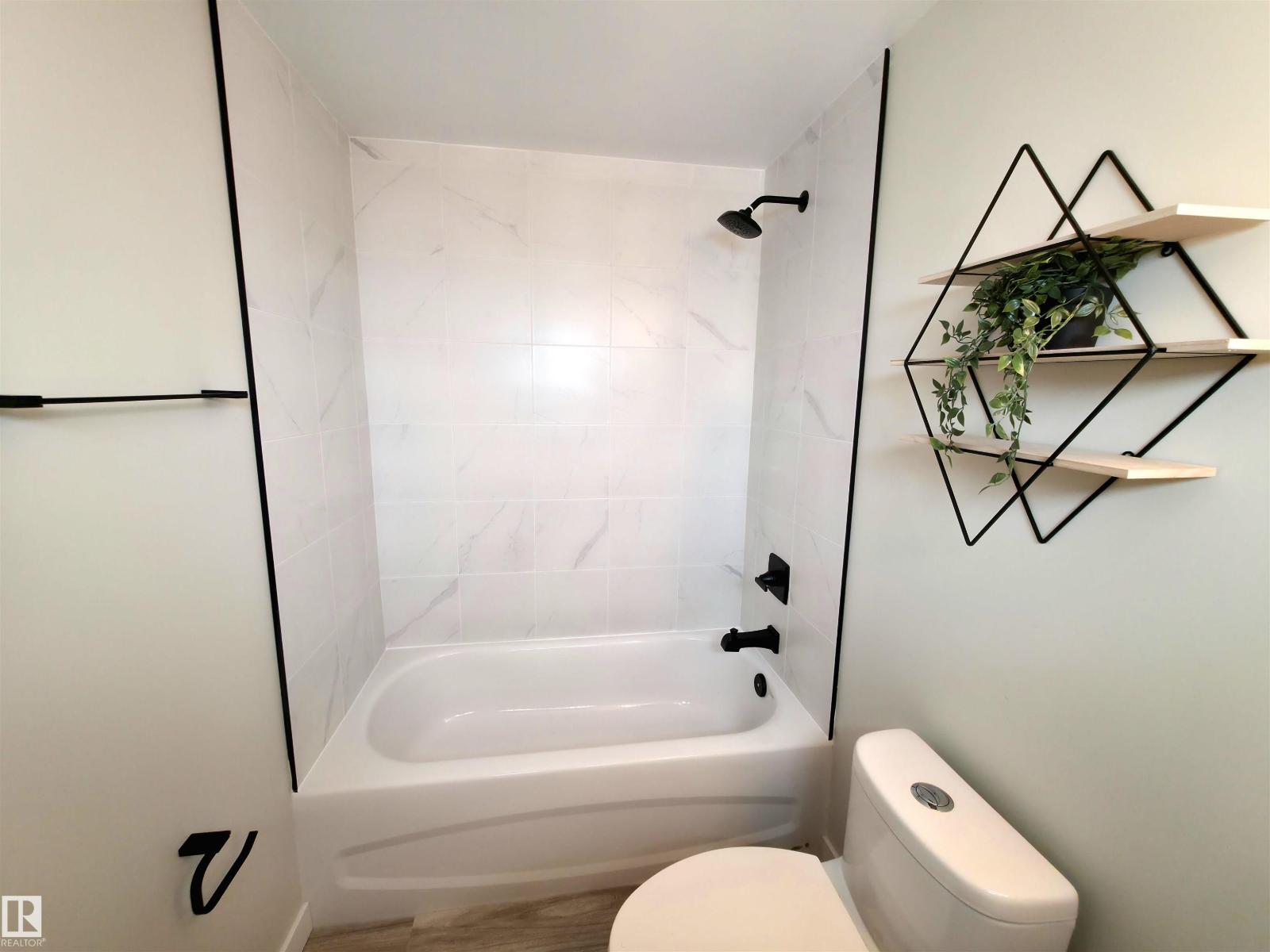 735 Parkland Brook, Rural Parkland County